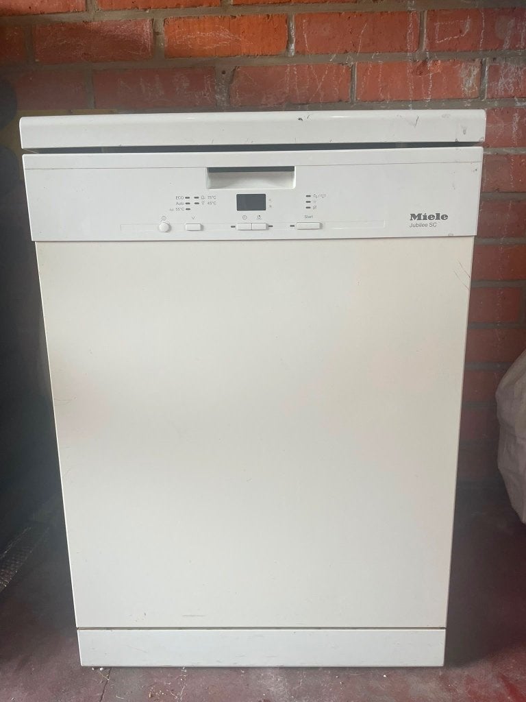 Vaatwas miele, Elektronische apparatuur, Vaatwasmachines, Ophalen, 85 tot 90 cm, Gebruikt, Energieklasse A of zuiniger