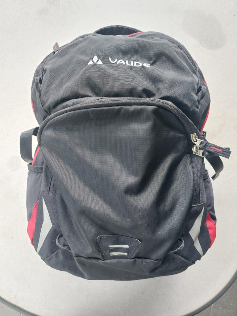 Vaude fietsrugzak 28L - 2 in 1 rugzak en fietstas, Fietsen en Brommers, Fietsaccessoires | Fietstassen, Ophalen of Verzenden, Gebruikt