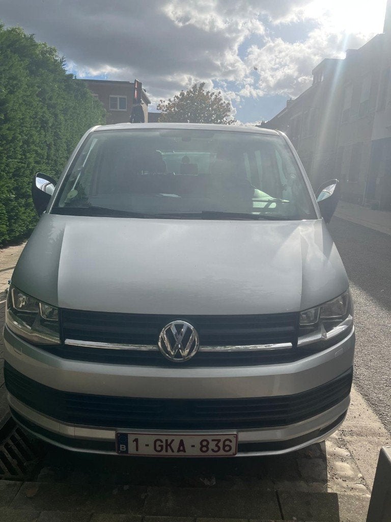 Magnifique Volkswagen Multivan, Autos, Argent ou Gris, 7 places, Ordinateur de bord, Diesel