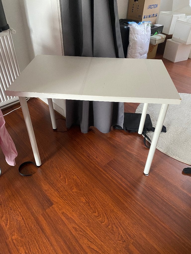 Table blanche, Enlèvement