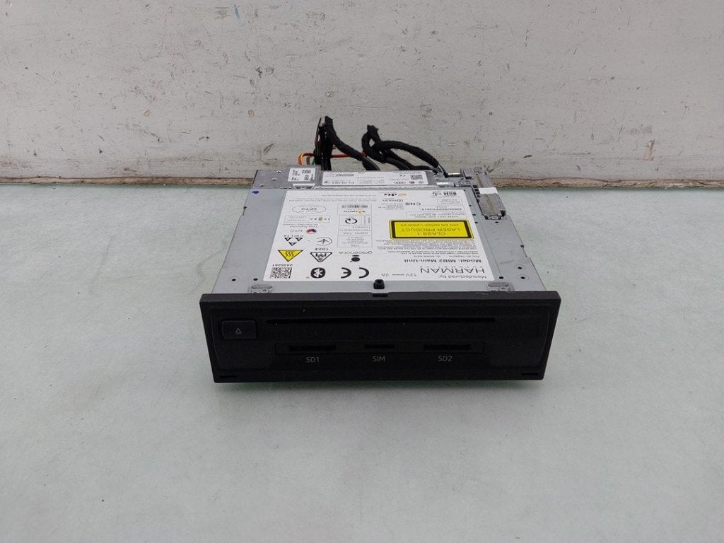 ORDINATEUR MULTIMEDIA Audi SQ2 (GAB / GAG) (|81A35036E|), Auto-Union-Straße  1,
85057  Ingolstadt, DE, Info@audi.de, Audi, Utilisé