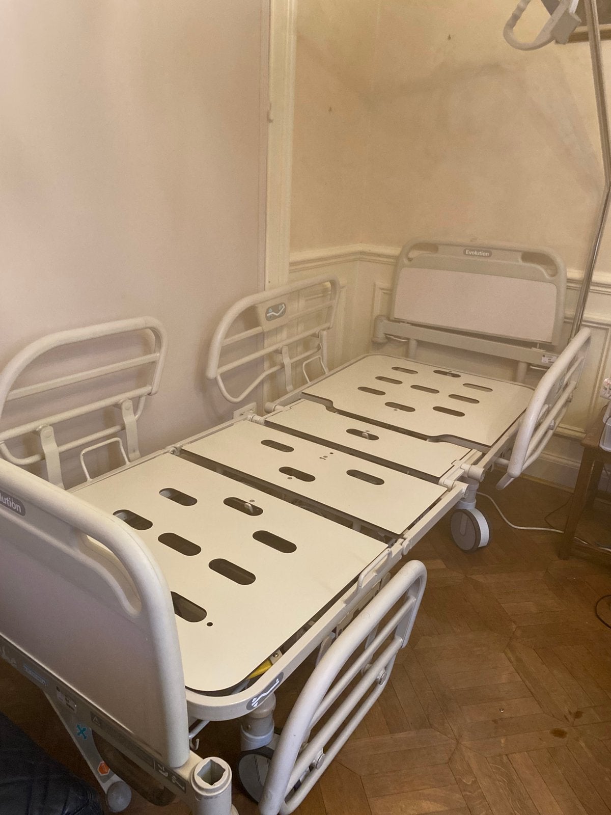 Lit électrique médical - d’hôpital, Maison & Meubles, Enlèvement, Utilisé