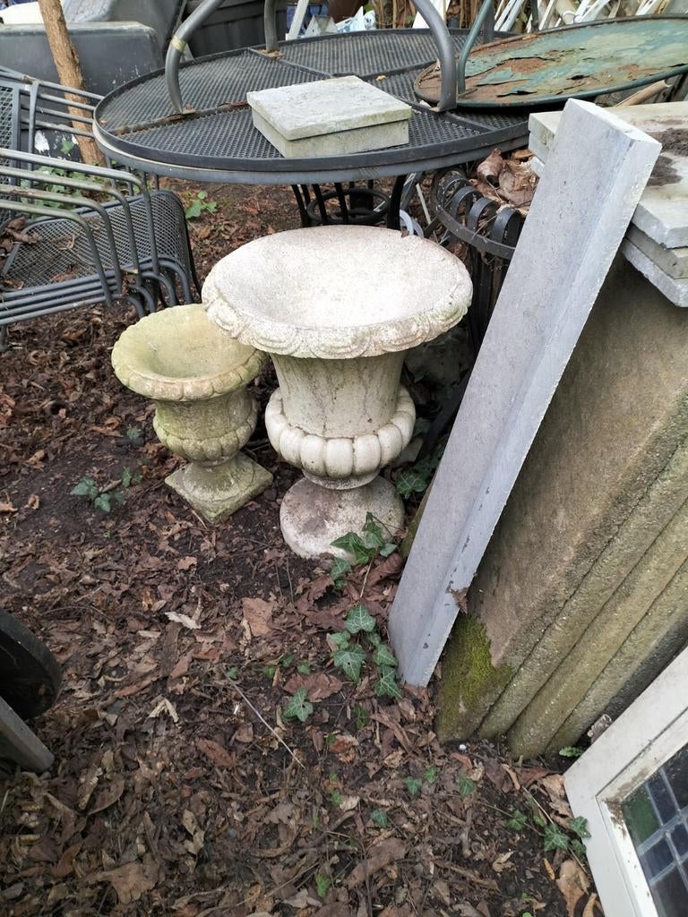 Prachtige antieke landelijke tuinvazen bloembakken trio, Tuin en Terras, Ophalen