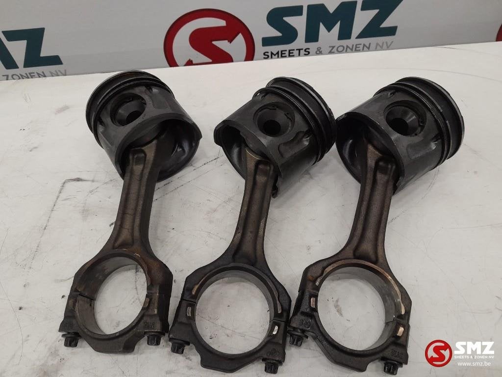 Occ set 3 drijfstangen met pistons MAN TGM 5102500, Auto-onderdelen, Gebruikt, MAN, Motor en Accessoires