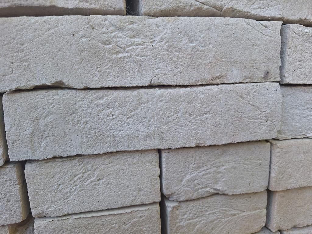 Gevelsteen Agora nevel wit, Ophalen