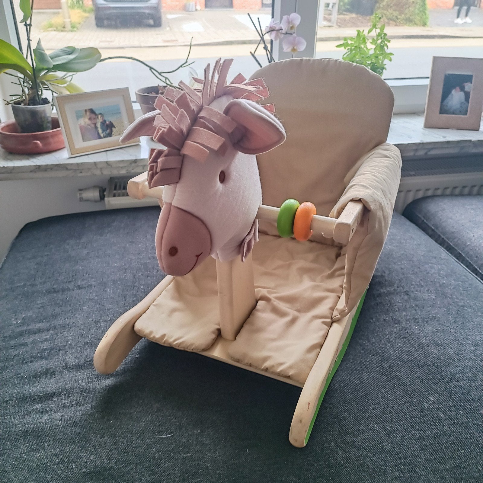 Cheval en bois, Enfants & Bébés, Jouets | Jouets a bascule, Enlèvement