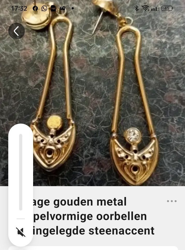 goud kleurige oorbellen, Bijoux, Sacs & Beauté, Boucles d'oreilles, Puces ou Clous, Enlèvement ou Envoi, Or, Comme neuf