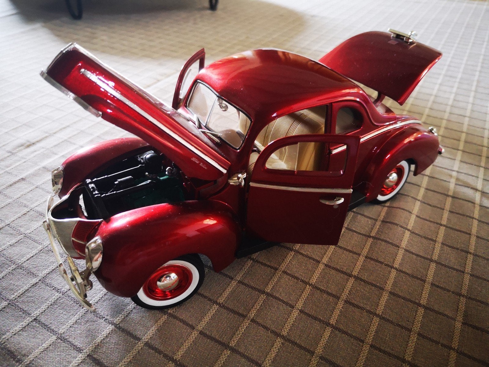 Ford Sedan 1940 schaalmodel nieuw, Ophalen of Verzenden