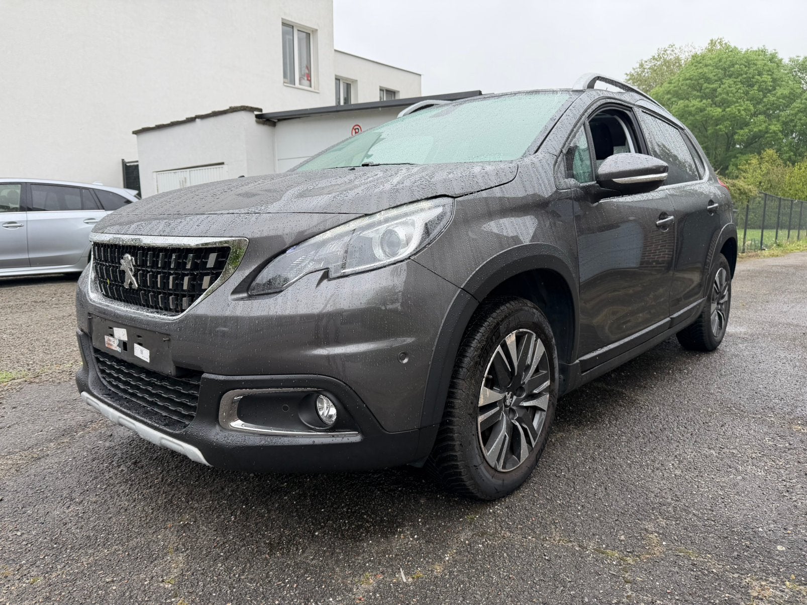 Peugeot 2008 / 1.2 Benzine Eurod / 41.000 km!, Auto's, Peugeot, Euro 6, Leder en Stof, Bedrijf, Handgeschakeld