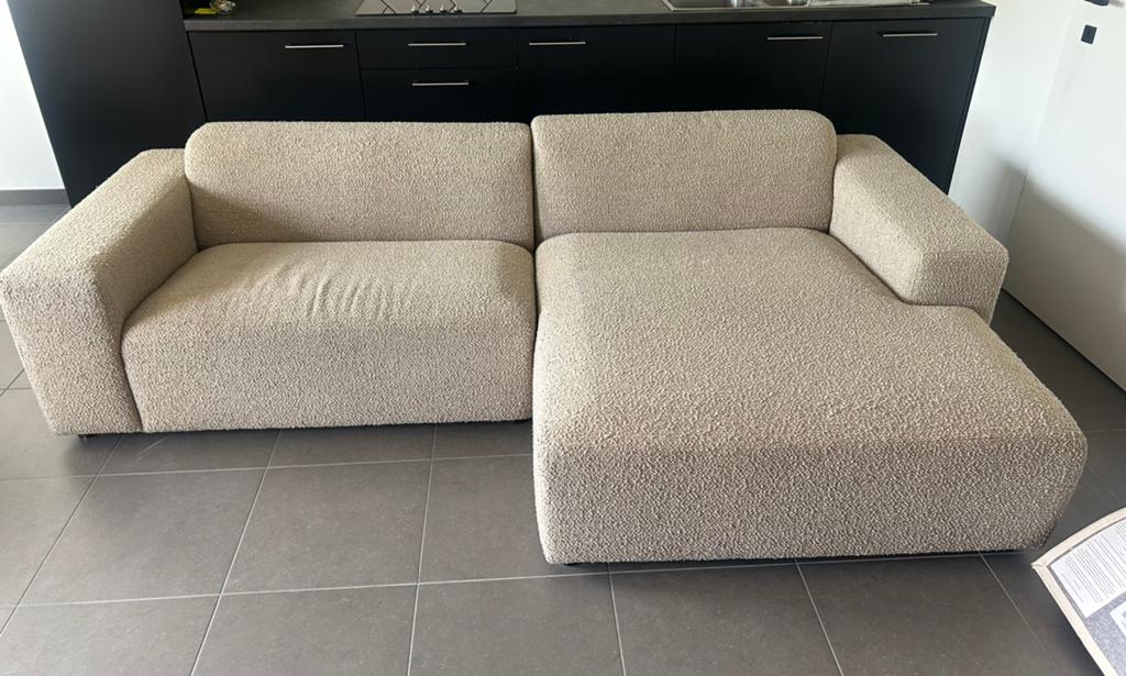 Bouclé Roma zetel met chaisse longue Q-Time Interiors, Maison & Meubles, Canapés | Salons, Trois personnes, Banc droit, Enlèvement