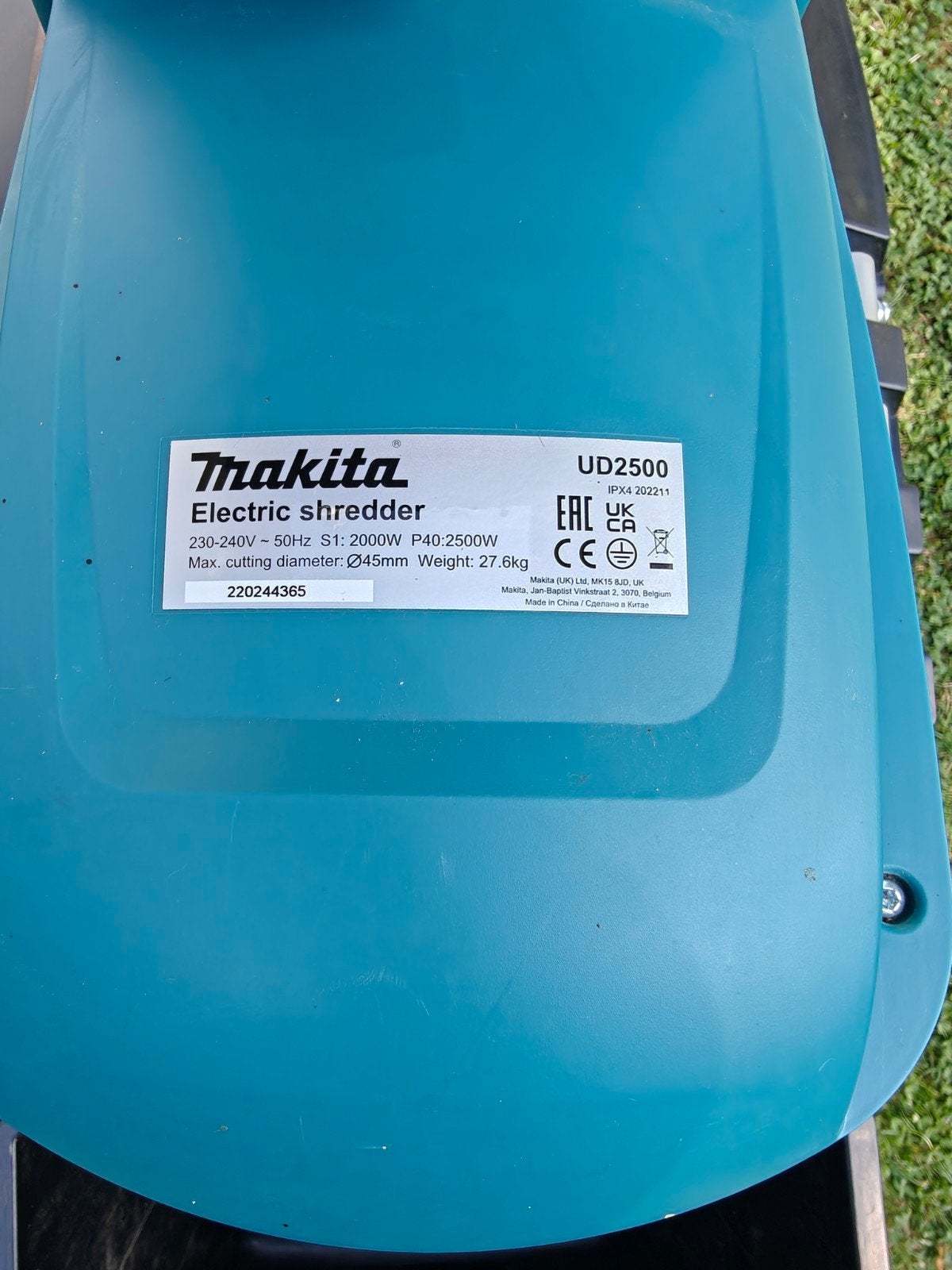 Makita UD2500 — 2500W groentesnijder — Uitstekende staat, Tuin en Terras, Robotmaaiers, Ophalen, Zo goed als nieuw, Minder dan 20 cm
