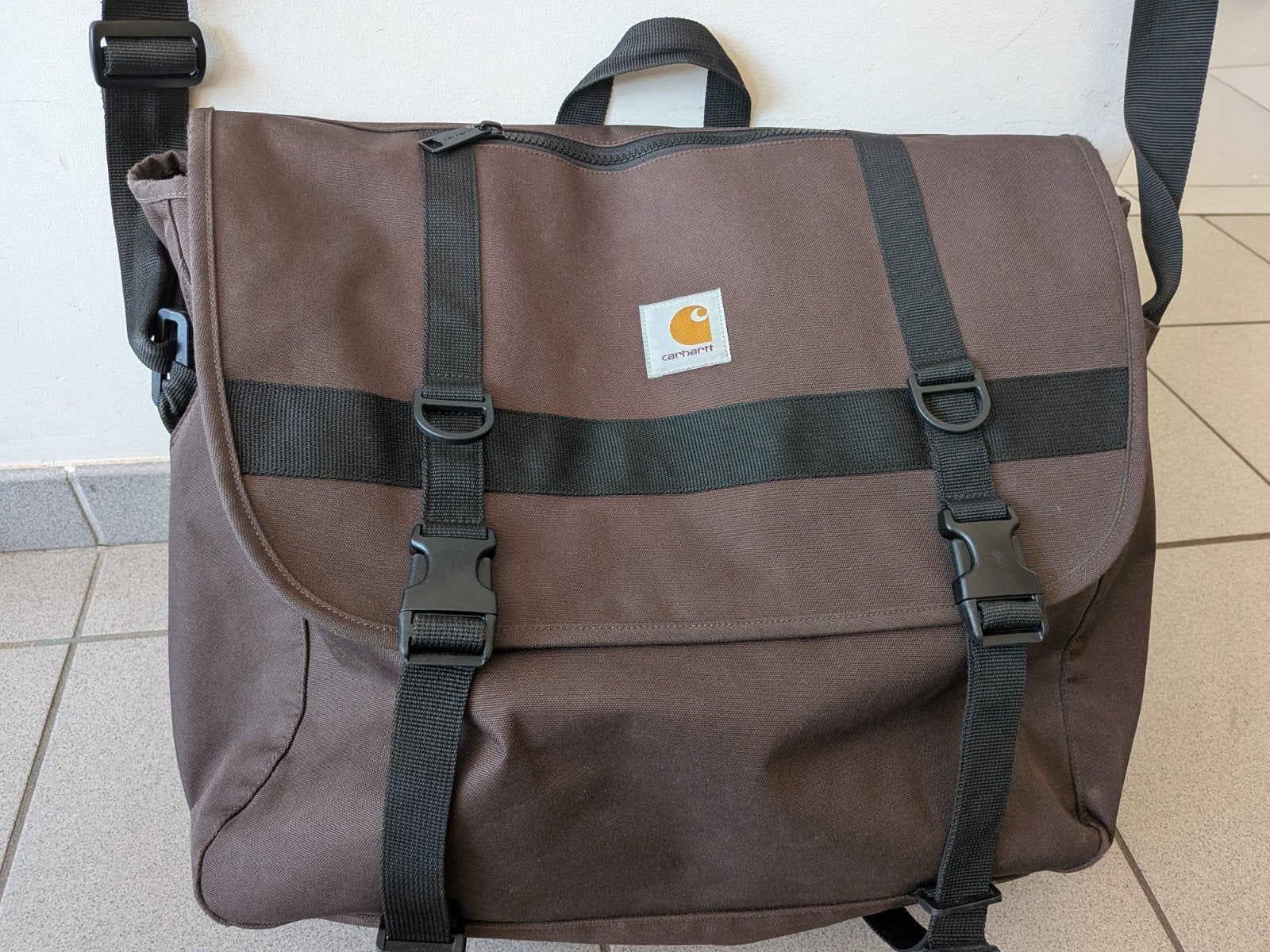 Sac bandoulière Carhartt WIP Jake Messenger Bag - Marron, Handtassen en Accessoires, Tassen | Schoudertassen, Ophalen, Zo goed als nieuw