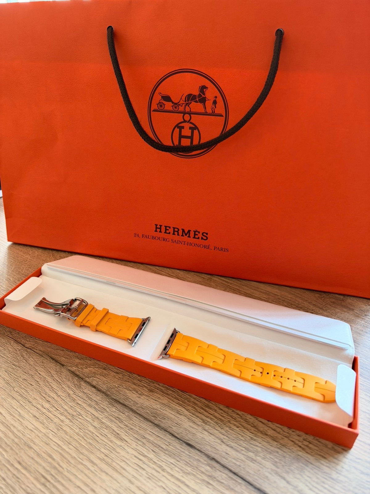 Bracelet Apple Watch Hermès Kilim orange – boucle déployante, Enlèvement ou Envoi, Comme neuf