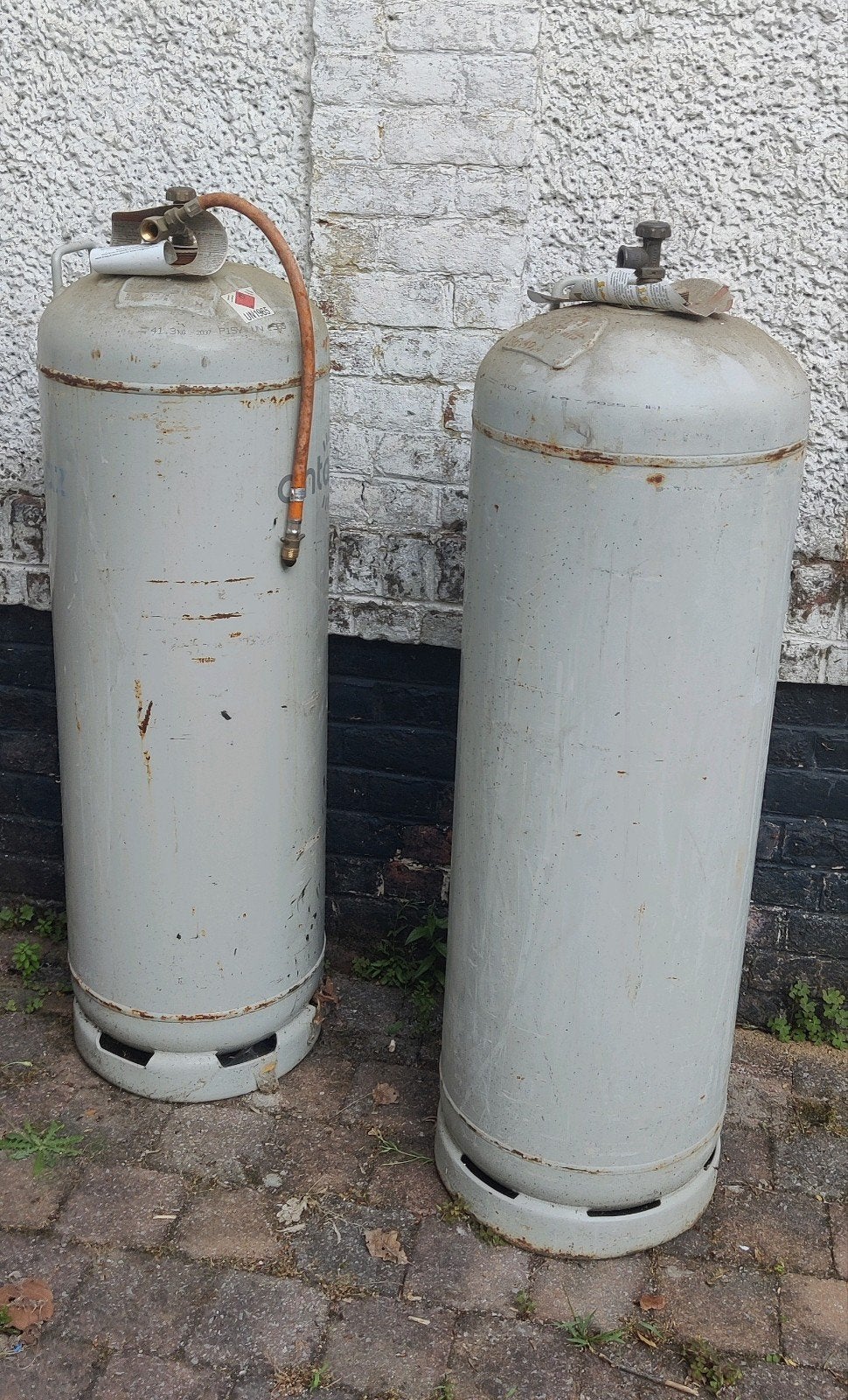 2 bonbonnes (vides) de gaz propane P47 (46.5kg)