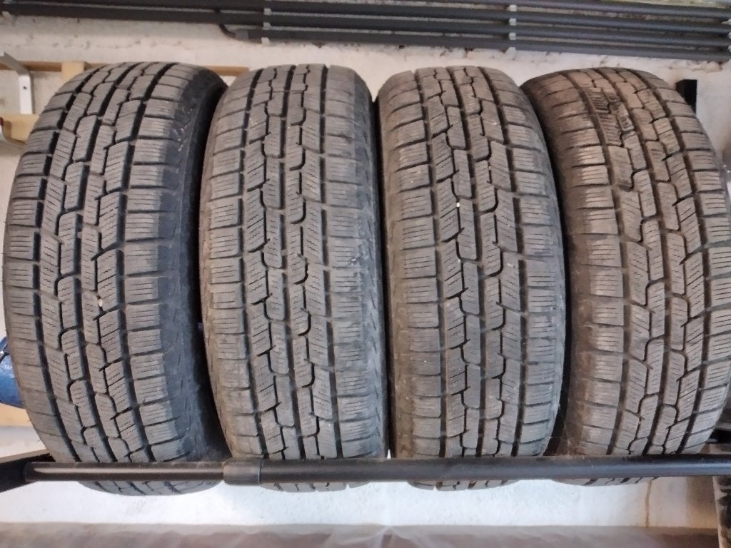 4x FIRESTONE  WINTERHAWK 185/60 R15. Bonne occasion !, Autos : Pièces & Accessoires, 15 pouces, Pneus hiver, Véhicule de tourisme