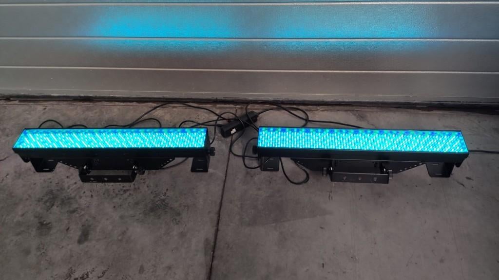 4 barres Led Briteq, Musique & Instruments, Enlèvement ou Envoi, Utilisé, Autres types, Couleur