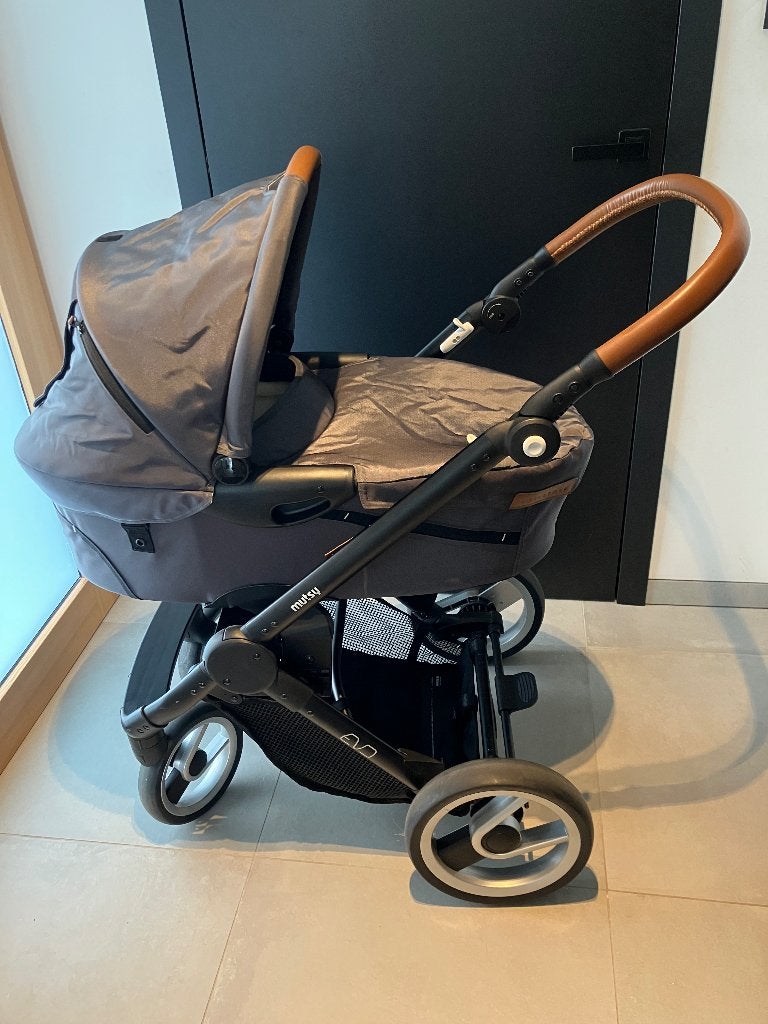 Mutsy Evo Urban Nomad + voetenzak + Maxi-Cosi + FamilyFix, Enlèvement, Utilisé, Mutsy, Poussette combi