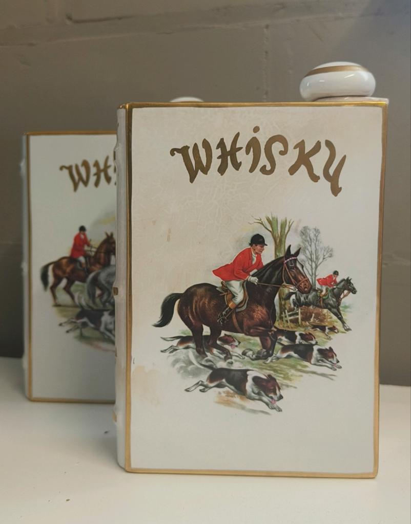 2 bouteilles de whisky en porcelaine, Enlèvement ou Envoi