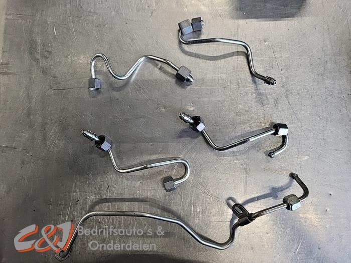 Conduit de carburant d'un Opel Vivaro, Autos : Pièces & Accessoires, -, Opel, 3 mois de garantie, Utilisé