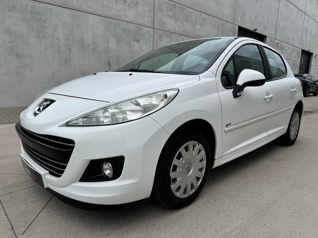 Peugeot 207 1.6 HDi *Climatiseur* Edition 98G, Autos, Euro 5, Entreprise, Noir, 5 portes