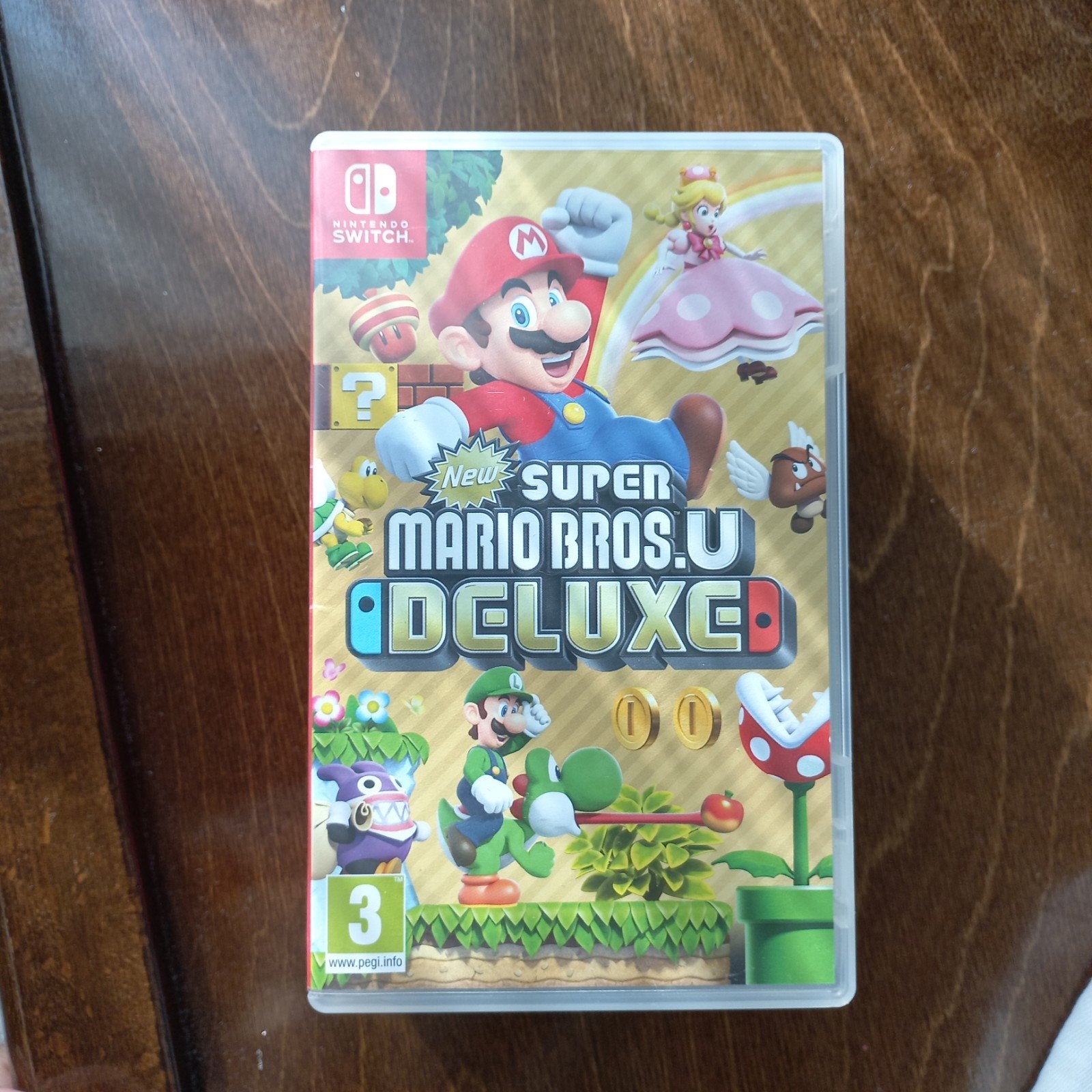 Super Mario bros U Deluxe jeux switch, Consoles de jeu & Jeux vidéo, Enlèvement