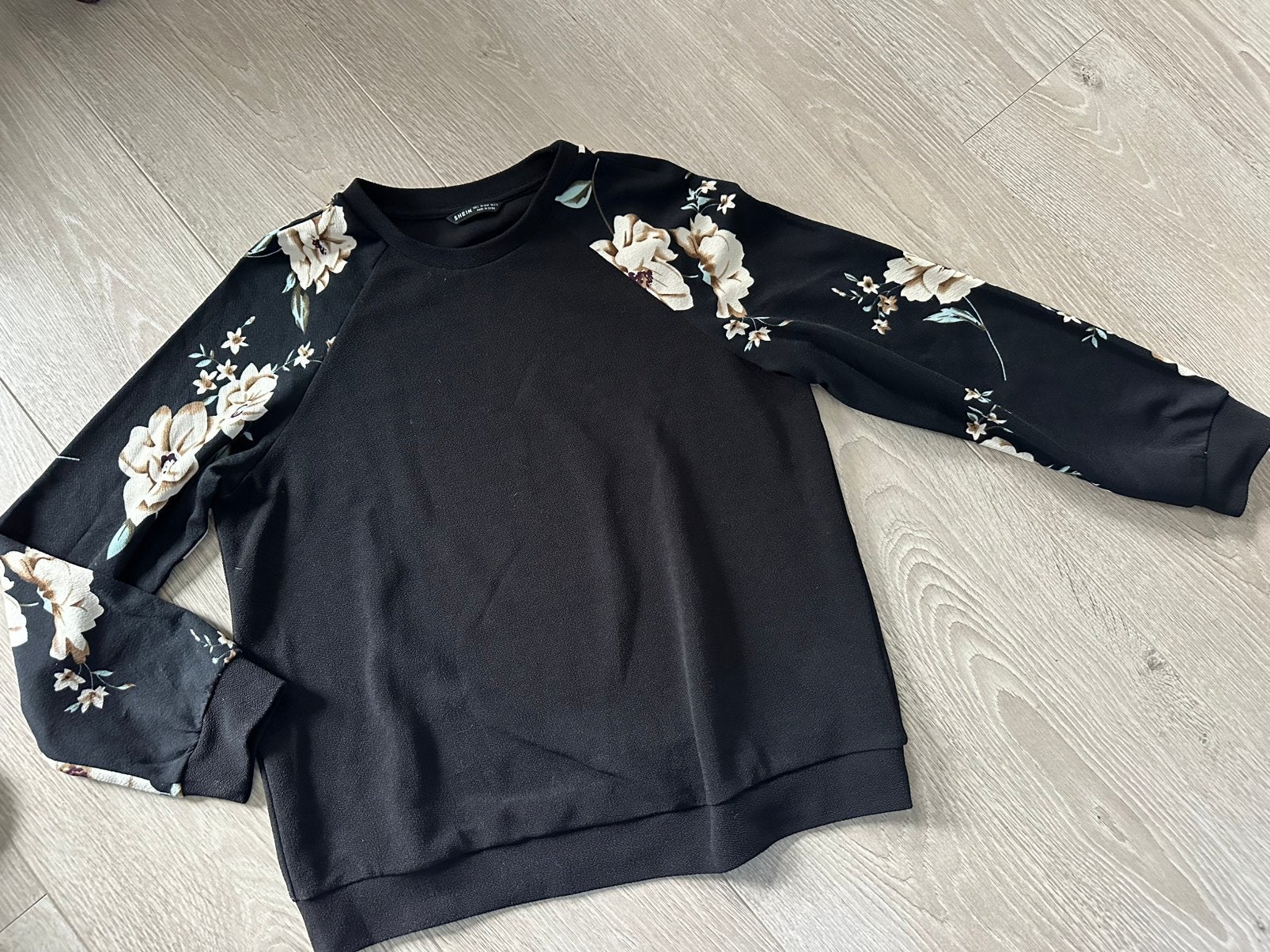 Knappe zwarte sweater / maat L, Ophalen of Verzenden, Zo goed als nieuw, Maat 42/44 (L)