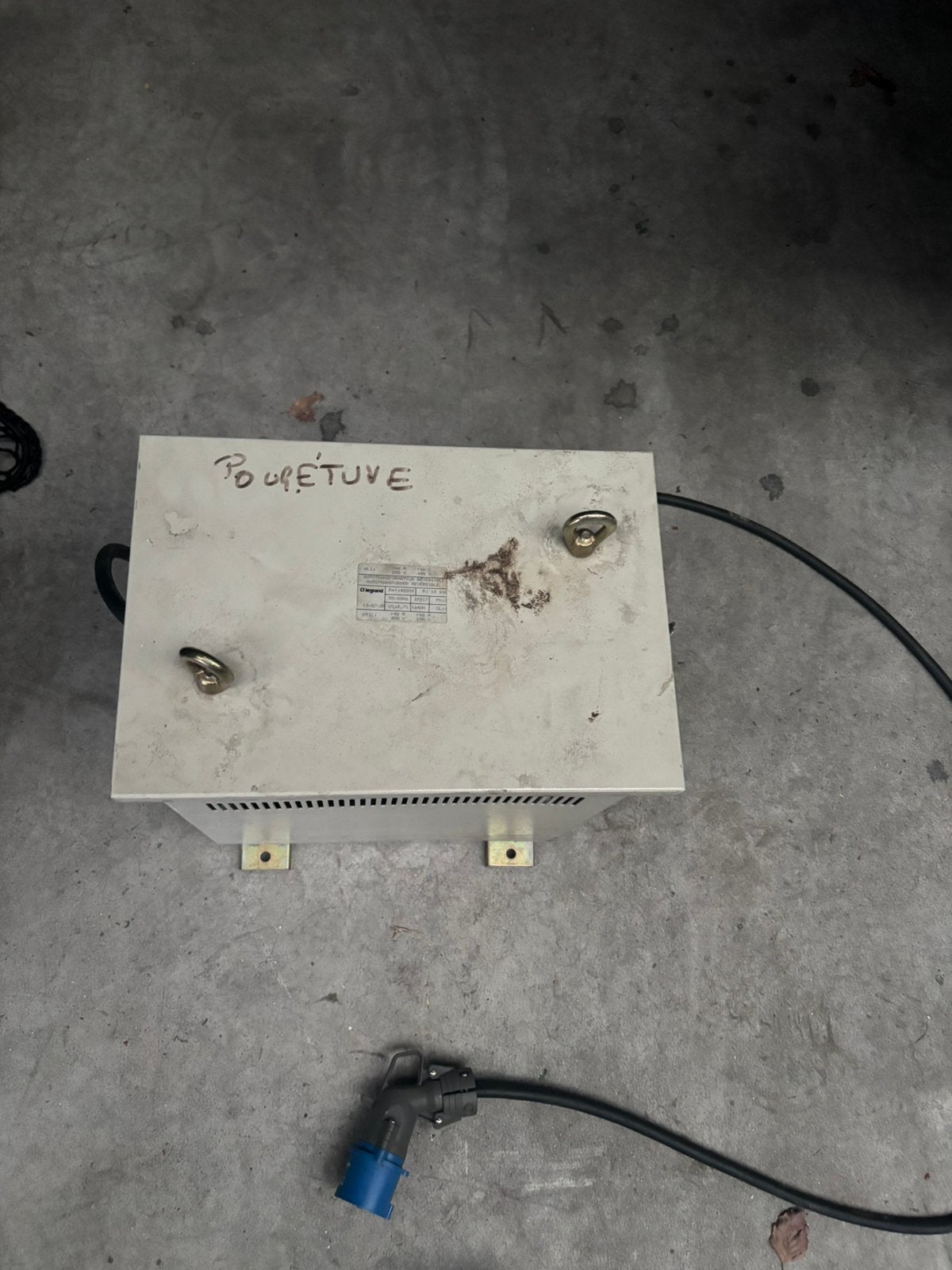 Transo 230v-400v 10kva, Ophalen