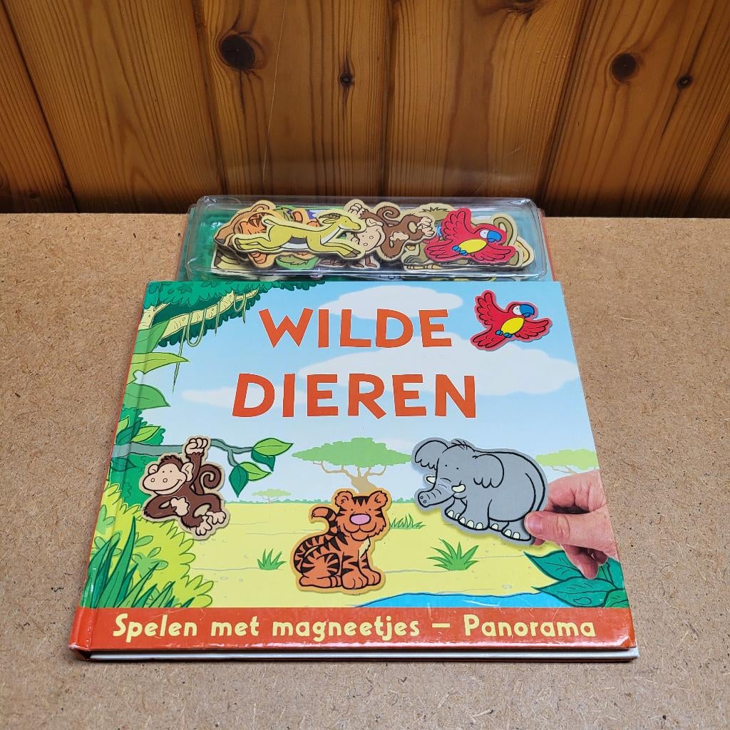 Spelen met magneetjes - Wilde dieren, Ophalen of Verzenden, Uitklapboek