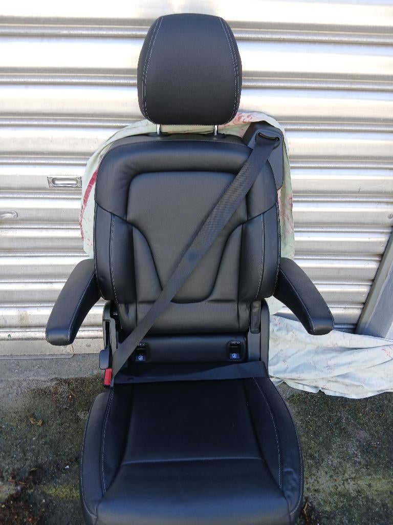 Mercedes Original W447 stoel, Ophalen
