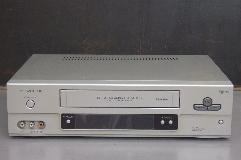 Videorecorder HiFi: 2 st wegens geen gebruik meer en verhuis, Ophalen of Verzenden, Gebruikt, VHS-speler of -recorder