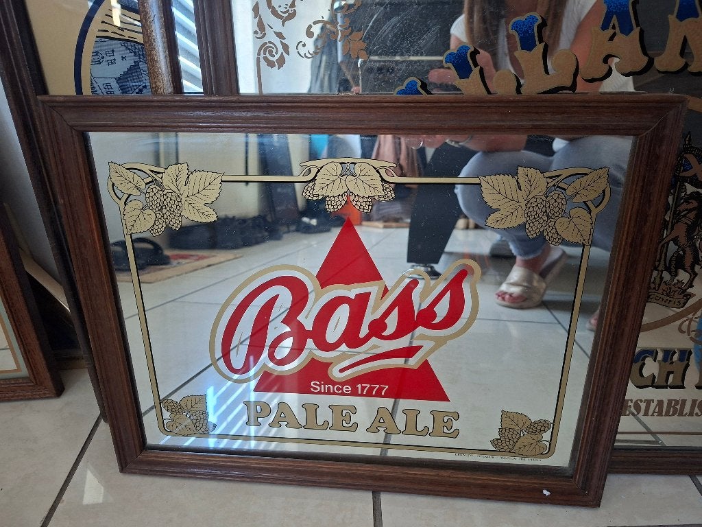 Cadre Bass, Collections, Marques & Objets publicitaires, Enlèvement, Comme neuf, Panneau publicitaire