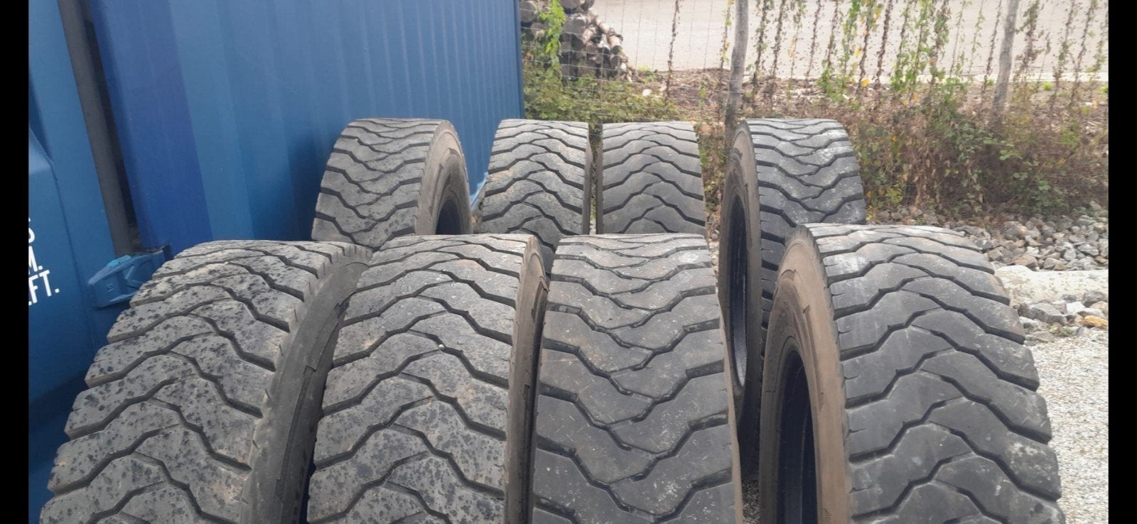 8 pneus camion continental Cross Trac 13 R 22.5  chantier, Autos : Pièces & Accessoires, Enlèvement