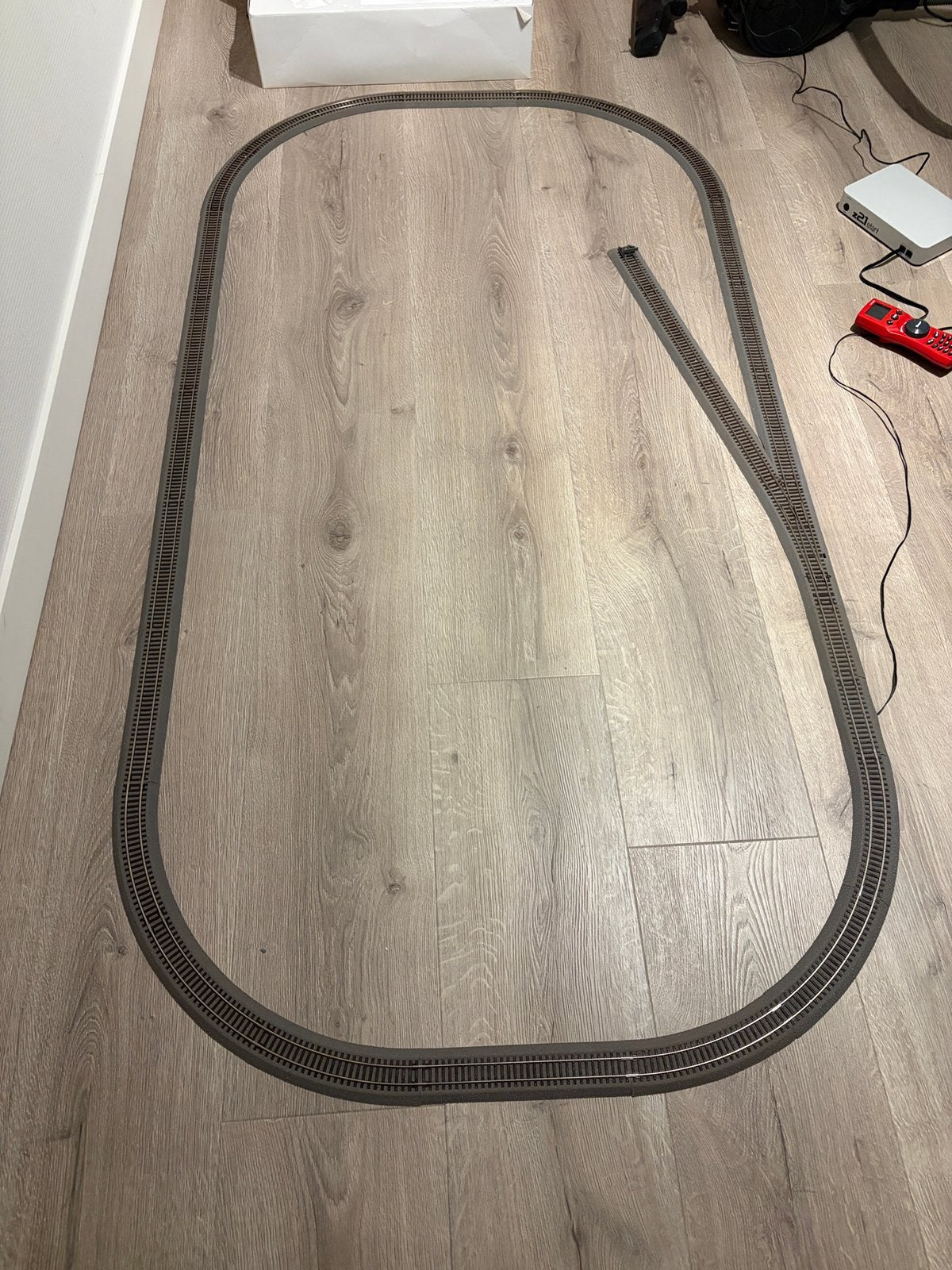 Roco line rails in originele doos met elektrische wissel, Verzenden, Zo goed als nieuw, Bochten