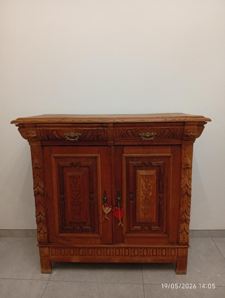 Meuble tête de lion, Enlèvement