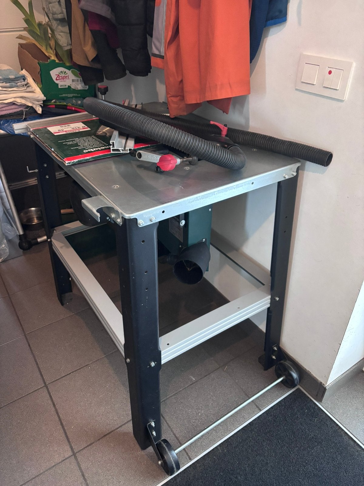 Scie circulaire sur table Metabo, Enlèvement, Comme neuf