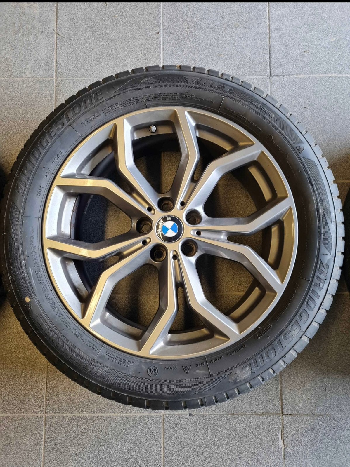 Kit hiver bridgestone 19 origine bmw, Autos : Pièces & Accessoires, Enlèvement, Jante(s)