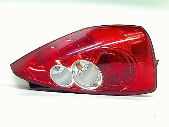 Feu arrière droit d'un Mazda MPV, -, 3 mois de garantie, Mazda, Utilisé