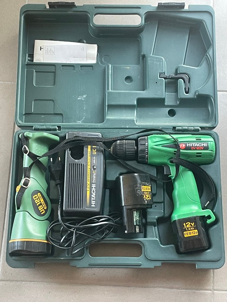 Koffer klopboor lamp Hitachi DV 12DV snoerloos 2 accu's, Doe-het-zelf en Bouw, Ophalen, Zo goed als nieuw