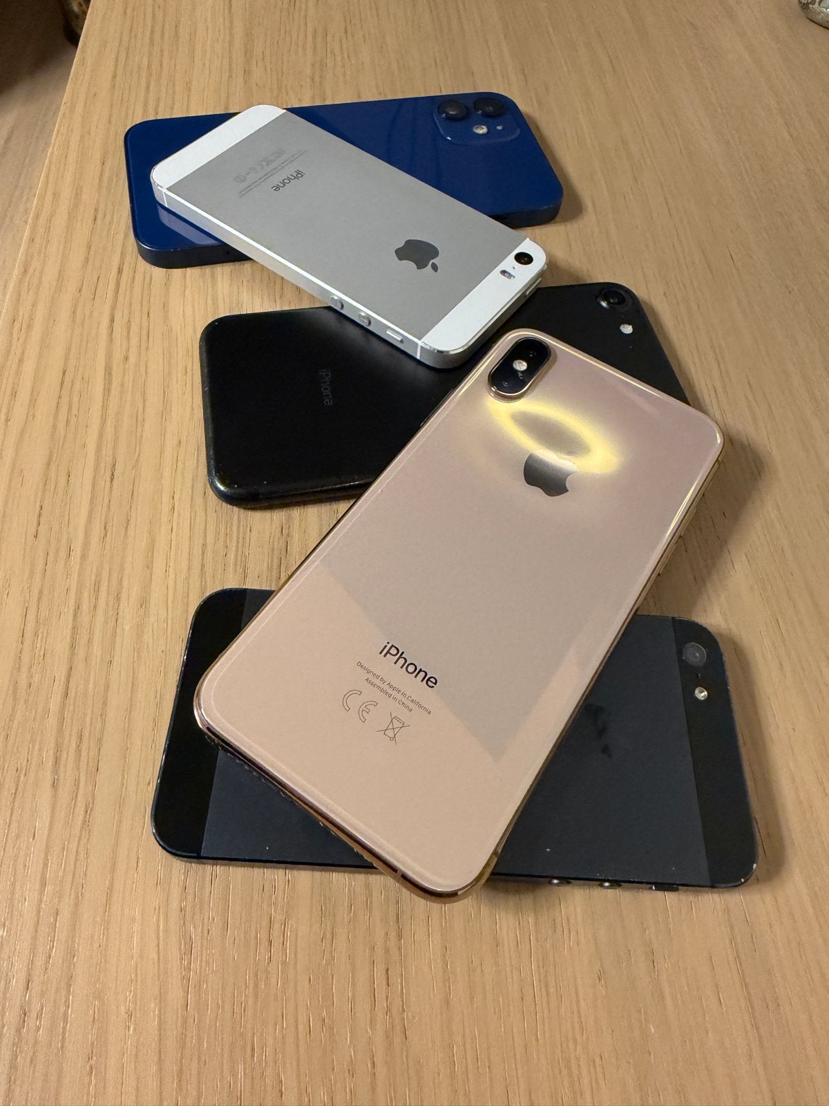 Iphones aannemen/gezoch, zie beschrijving, Télécoms, Multicolore, Enlèvement ou Envoi, Autres matériaux, Utilisé