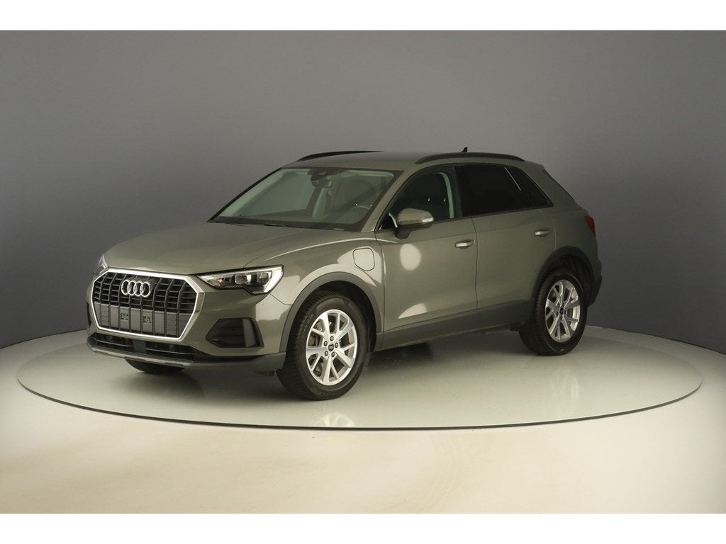 Audi Q3 45TFSIe 245pk Pack Business, Auto's, Automaat, Parkeersensor, Zwart, Hybride Elektrisch/Benzine