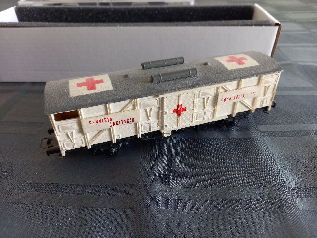 Electrotren 1311 wagon Servizio Sanitario HO, Enlèvement ou Envoi, Utilisé, Wagon, Autres marques
