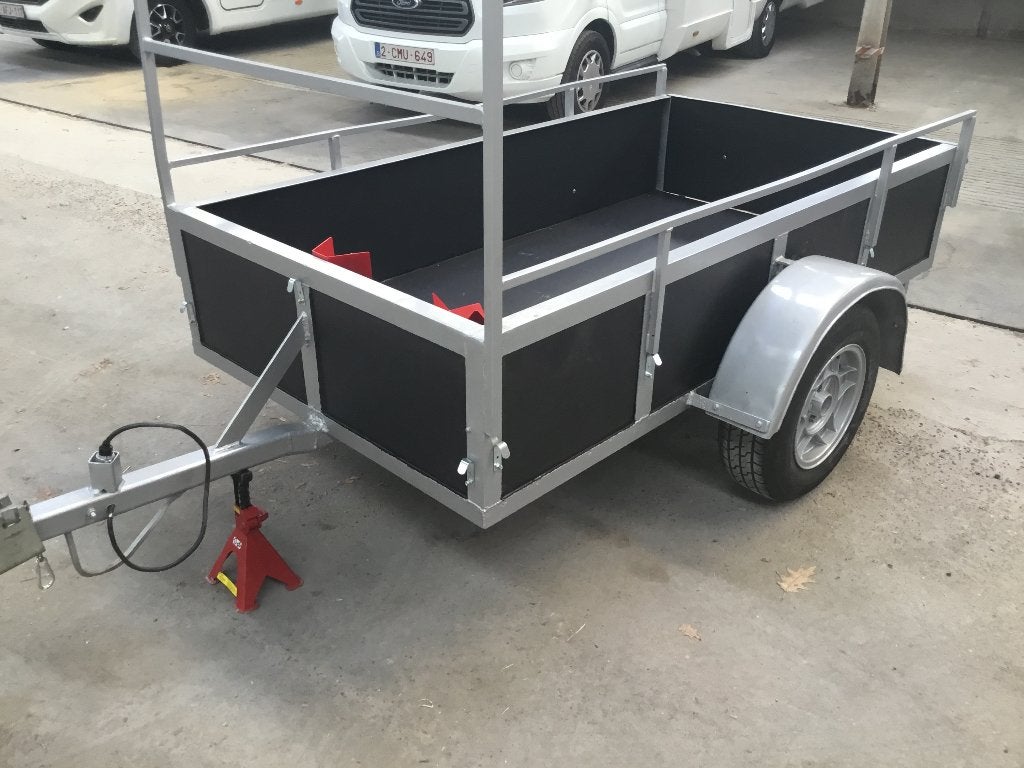 Aanhangwagen, Enlèvement ou Envoi, Comme neuf