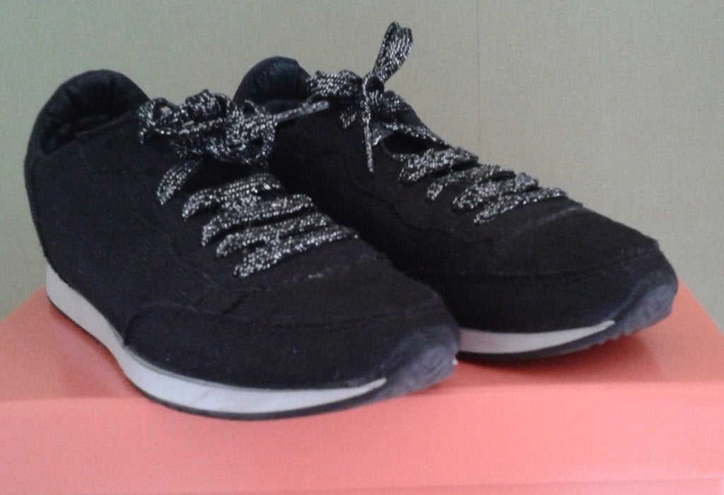 Baskets en toile, légères pointure 36 - noir, Sports & Fitness, Basket, Enlèvement, Neuf, Chaussures