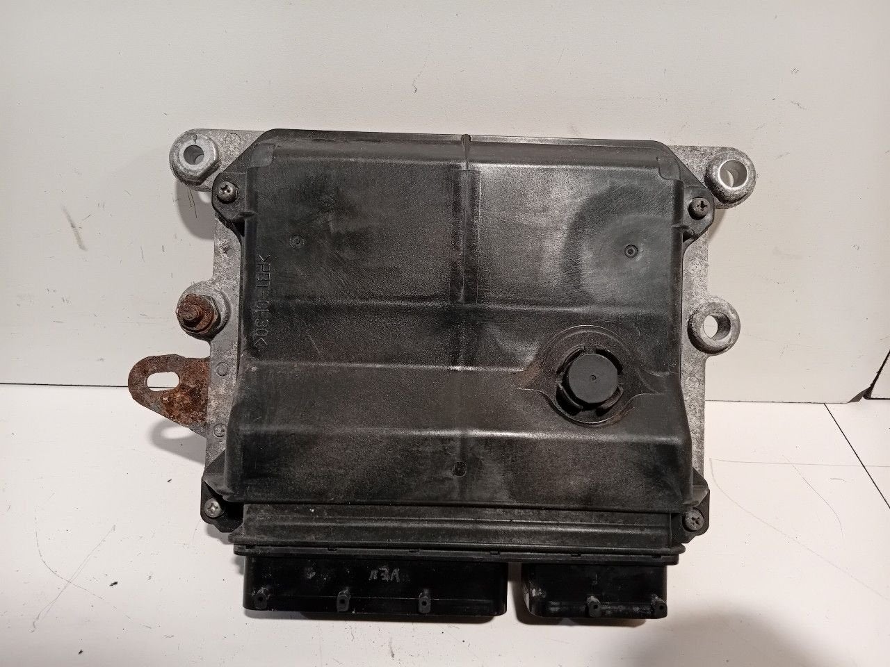 Computer motormanagement Toyota iQ, Onderdelen@venauto.nl, Van der Ven Autorecycling B.V., Daihatsu, Ettenseweg 76, 4706 PB Roosendaal, The Netherlands