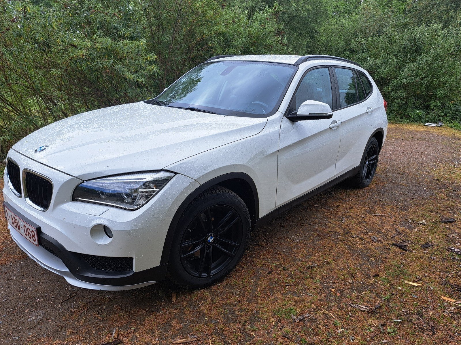 Bmw x1, Autos, BMW, Particulier, X1, ABS, Barres de toit, Toit ouvrant, Diesel, Euro 5, Break, 5 portes, Boîte manuelle, Blanc