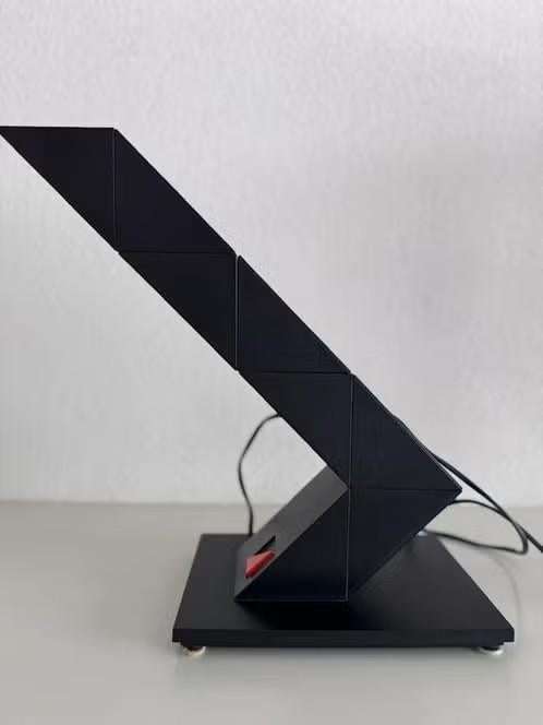 Table ajustable Zig Zag - lampe de bureau - Shui L.D. Chan, Maison & Meubles, Lampes | Lampes de table, Comme neuf, Moins de 50 cm