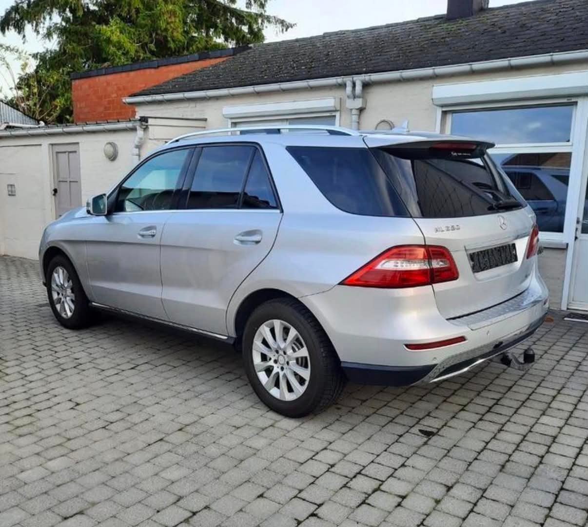 Mercedes ml 250, Auto's, Euro 6, Particulier, 3500 kg, Te koop