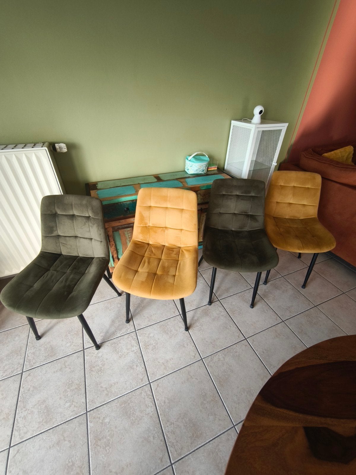 4 chaises velours, Enlèvement, Quatre