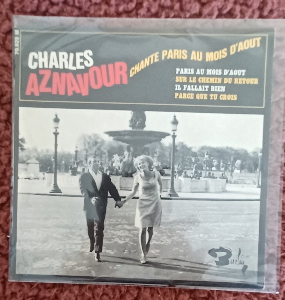Vinylsingle// CHARLES AZNAVOUR//Chante Paris au mois d' août, EP, Ophalen of Verzenden, EP