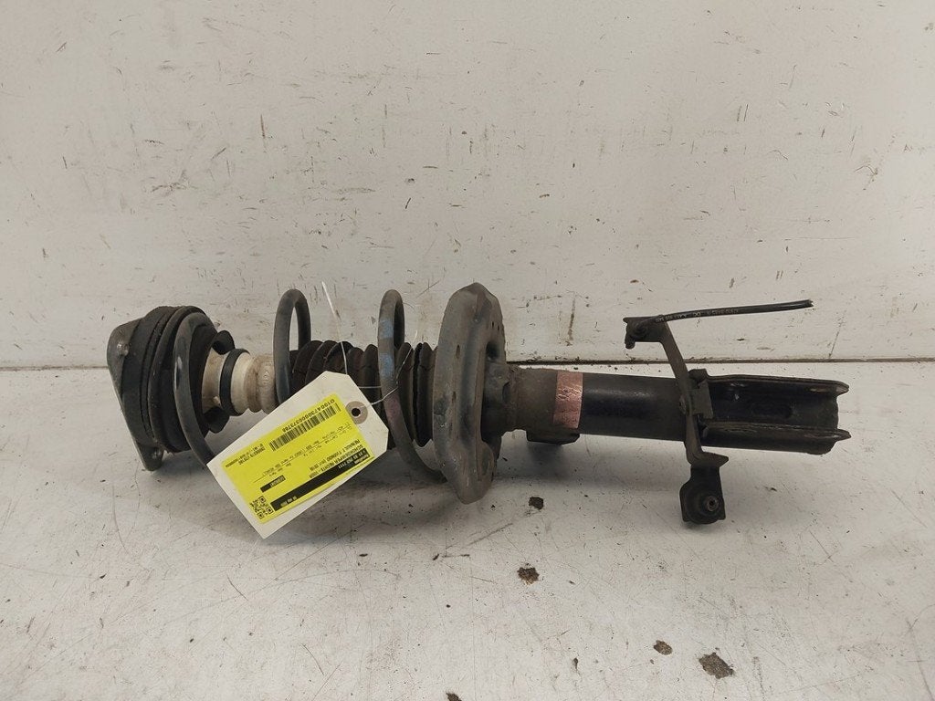 AMORTISSEUR OU ABSORBEUR DE CHOC AVANT DROIT (|543027472R|), Renault, Utilisé, Peter-Huppertz-Straße 5
51063  Köln, DE, Dialog.deutschland@renault.de